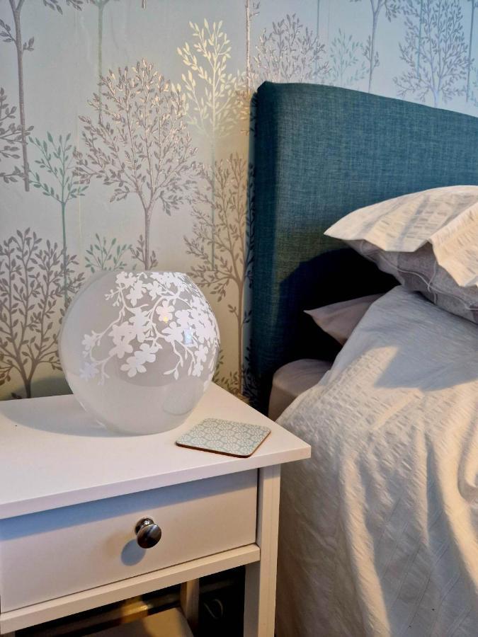 Apartment Beautiful Marina With Private Garden, Flexible Bedrooms With Zip & Link Beds *