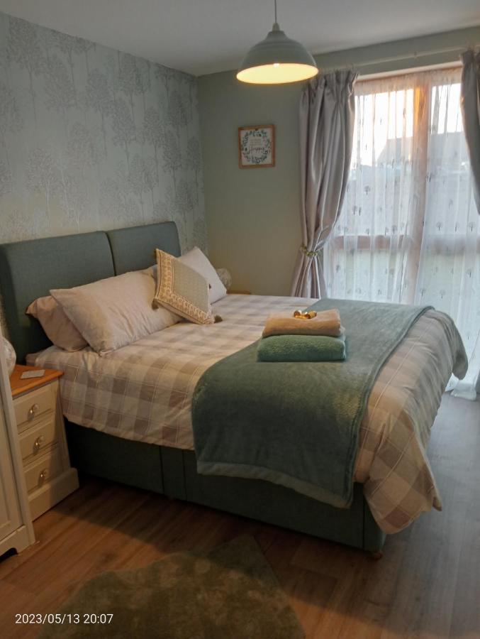 Apartment Beautiful Marina With Private Garden, Flexible Bedrooms With Zip & Link Beds Gosport