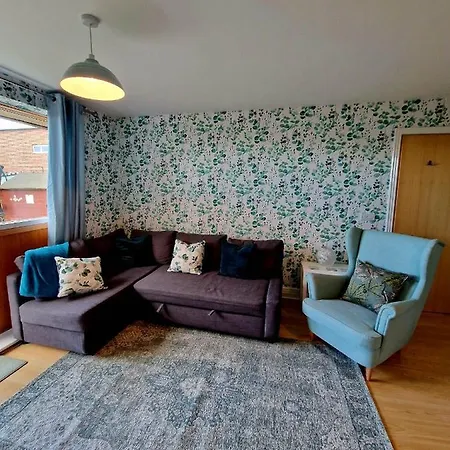 Beautiful Marina Apartment With Private Garden, Flexible Bedrooms With Zip & Link Beds Gosport Exterior photo